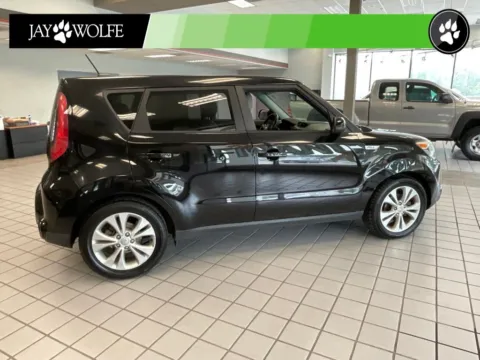 More photos of 2016 Kia Soul Plus at Jay Wolfe Auto Outlet, MO