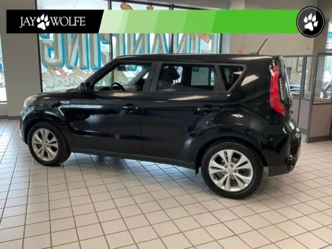 More photos of 2016 Kia Soul Plus at Jay Wolfe Auto Outlet, MO