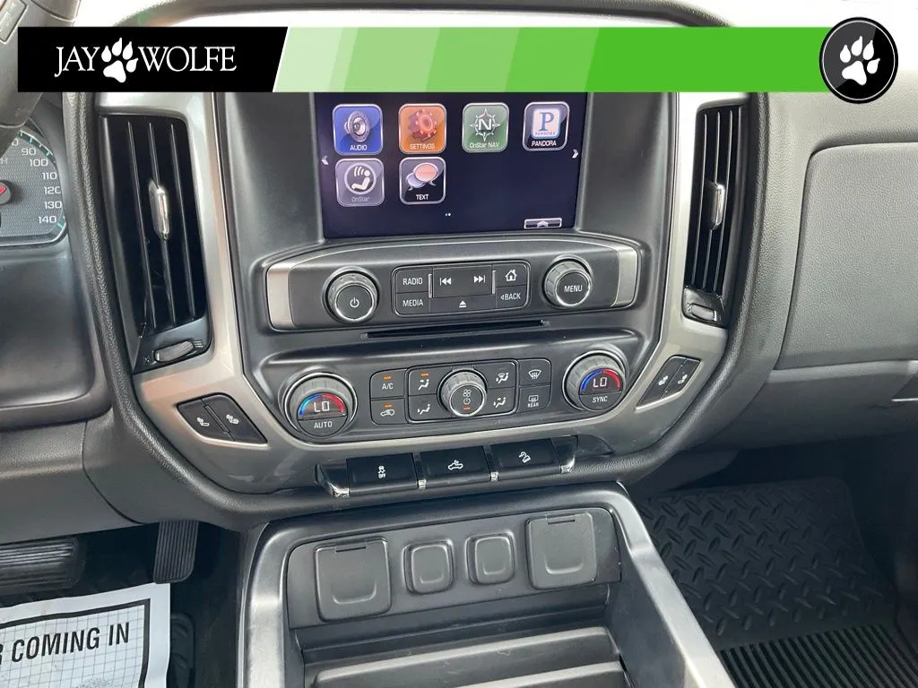 Chevrolet Silverado photo 15