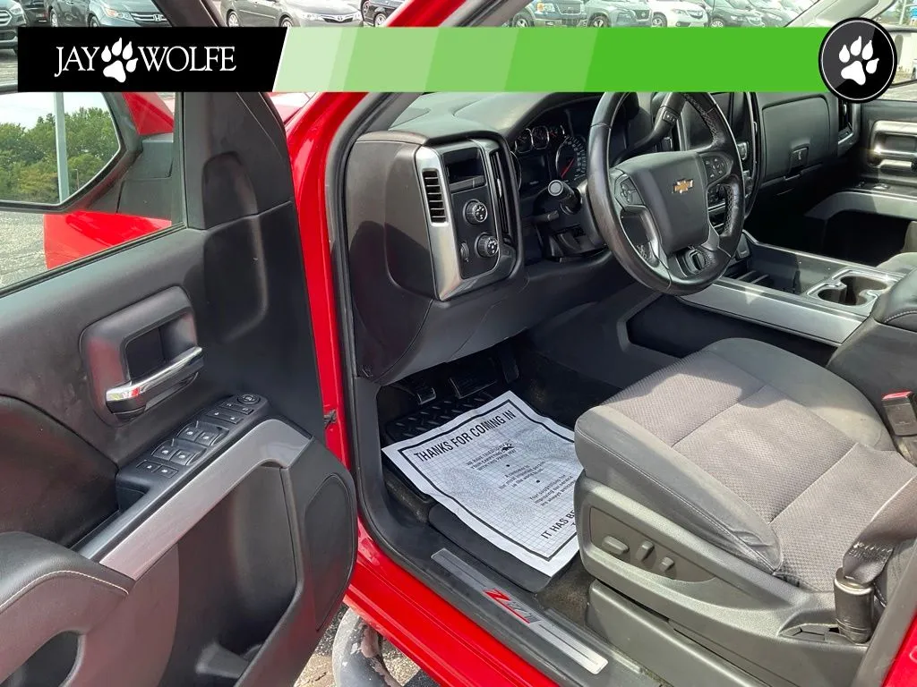 Chevrolet Silverado photo 9
