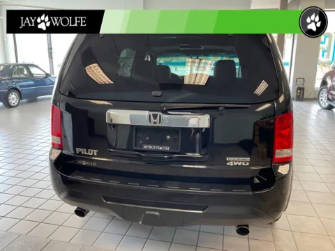 More photos of 2015 Honda Pilot Touring at Jay Wolfe Auto Outlet, MO