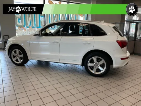 More photos of 2012 Audi Q5 3.2 Premium Plus at Jay Wolfe Auto Outlet, MO
