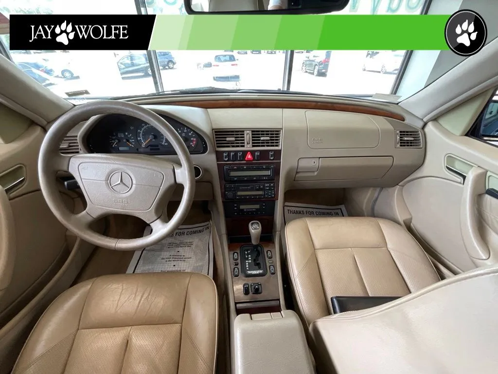 Mercedes-Benz C-Class photo 8