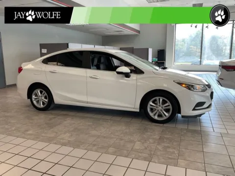 White 2018 Chevrolet Cruze LT for sale in Kansas City, MO