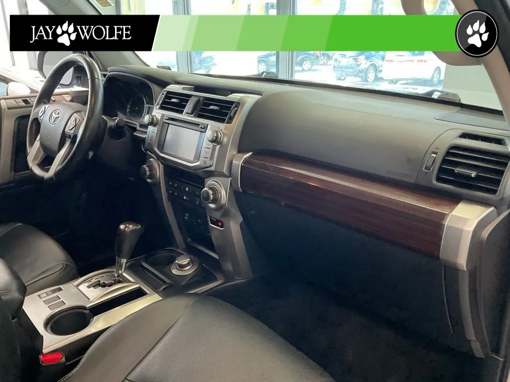 Toyota 4Runner photo 18