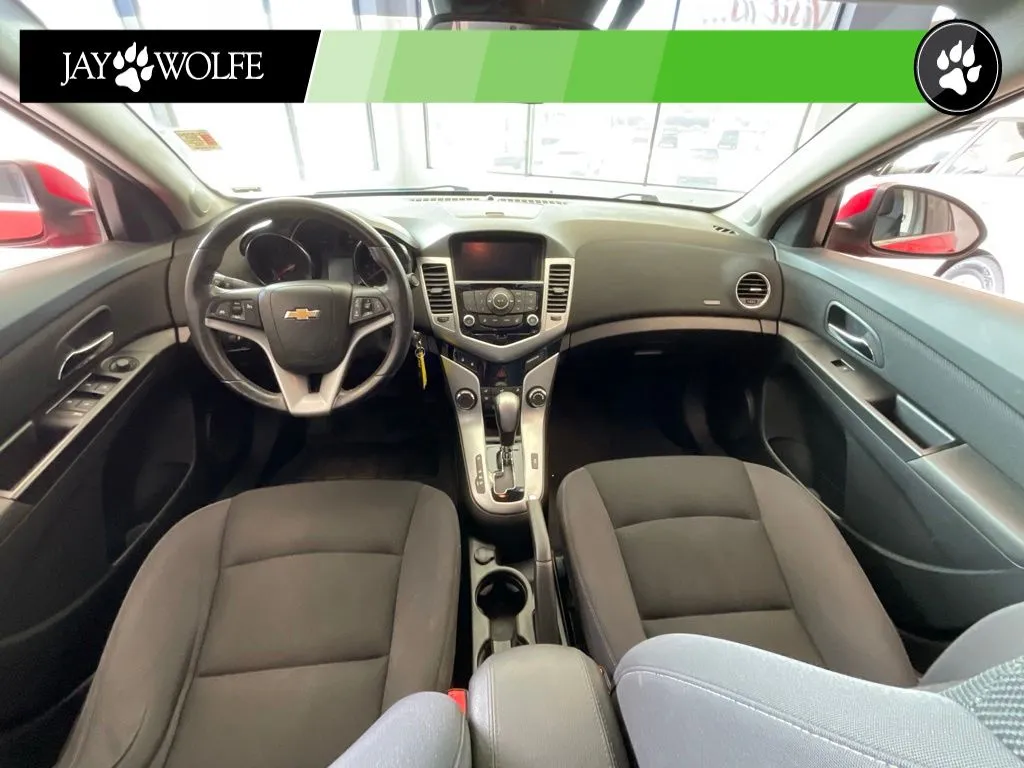 Chevrolet Cruze photo 8