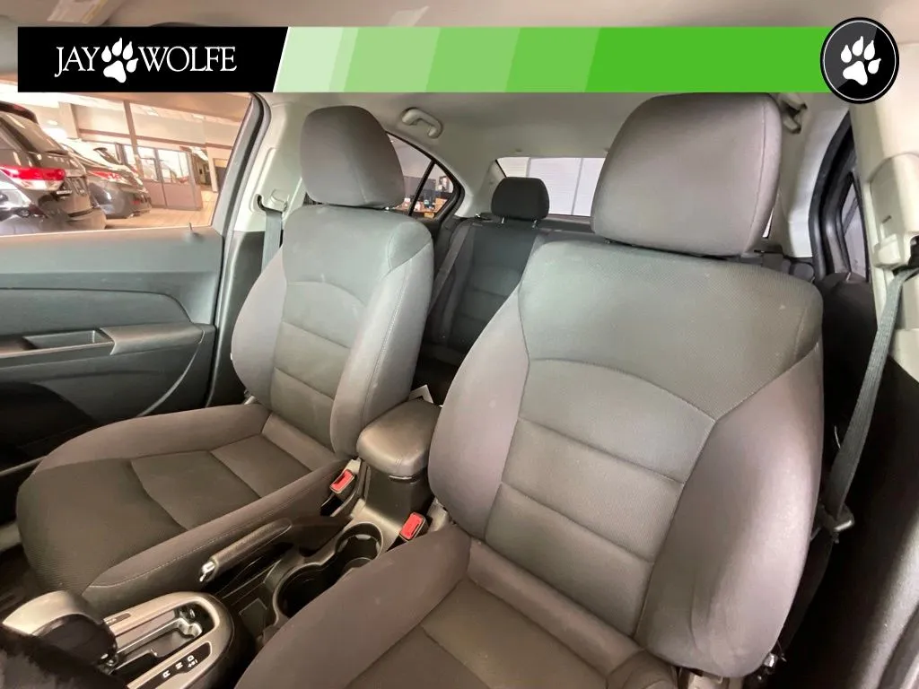 Chevrolet Cruze photo 10