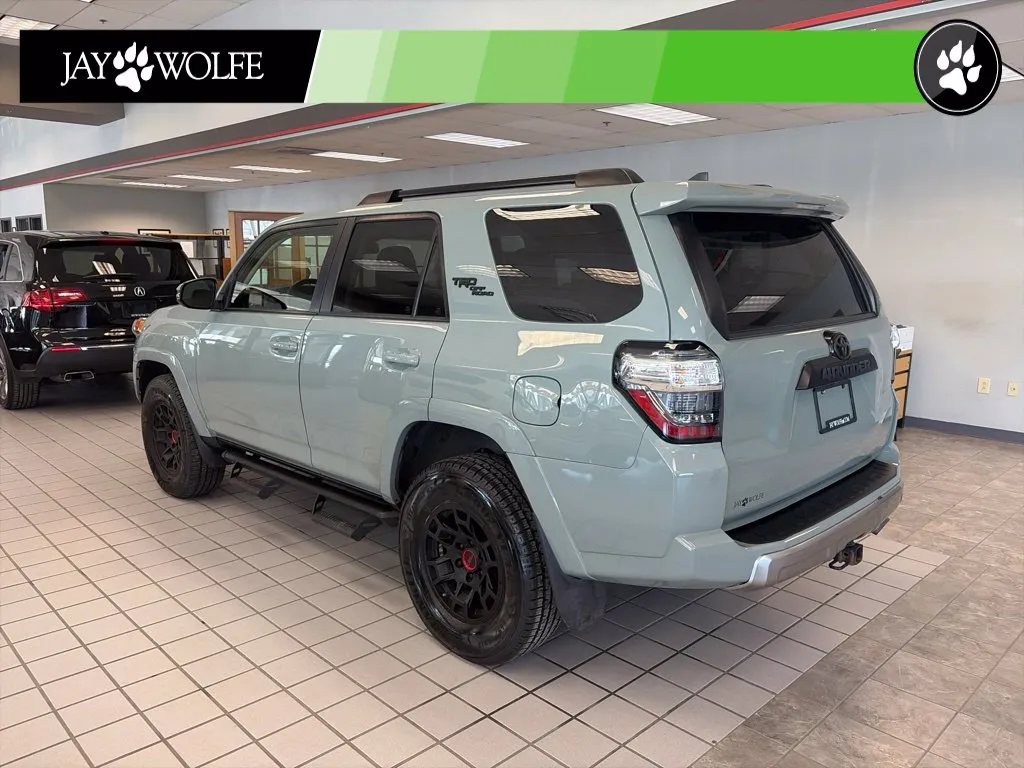 Toyota 4Runner photo 6