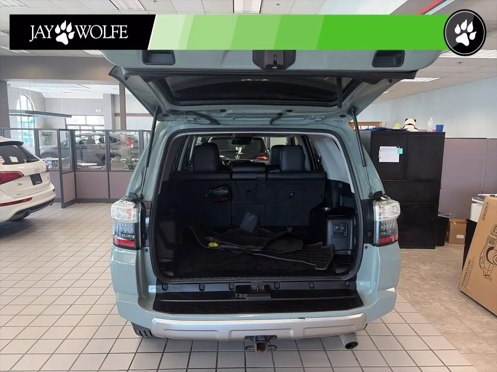 Toyota 4Runner photo 13