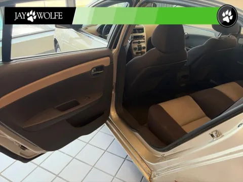 More photos of 2011 Chevrolet Malibu LS at Jay Wolfe Auto Outlet, MO