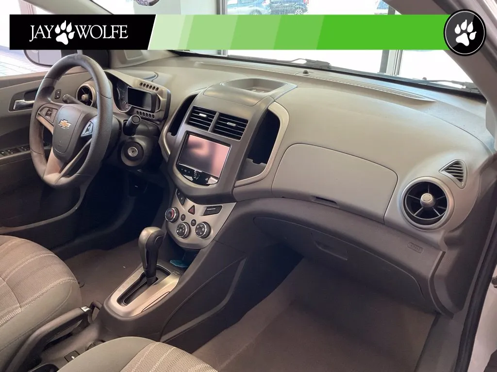 Chevrolet Sonic photo 16