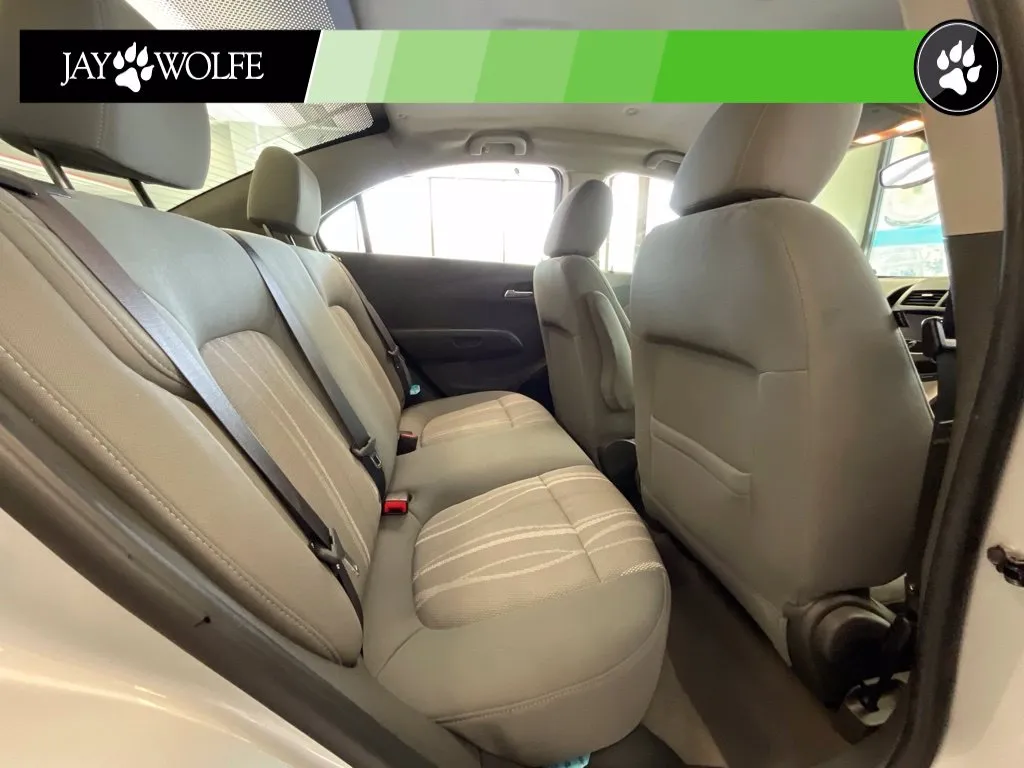 Chevrolet Sonic photo 18