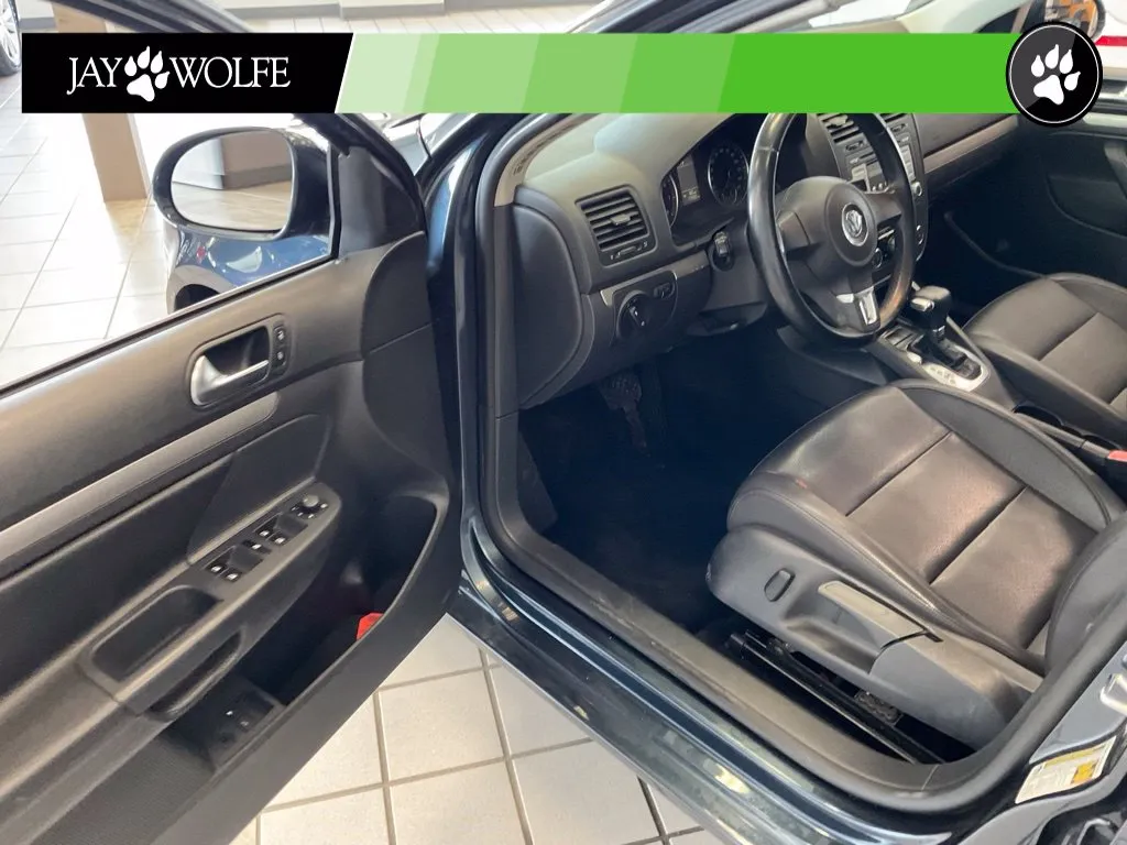 Volkswagen Jetta photo 9