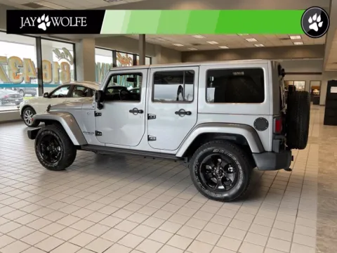 More photos of 2015 Jeep Wrangler Unlimited Sahara at Jay Wolfe Auto Outlet, MO