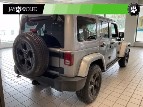 More photos of 2015 Jeep Wrangler Unlimited Sahara at Jay Wolfe Auto Outlet, MO