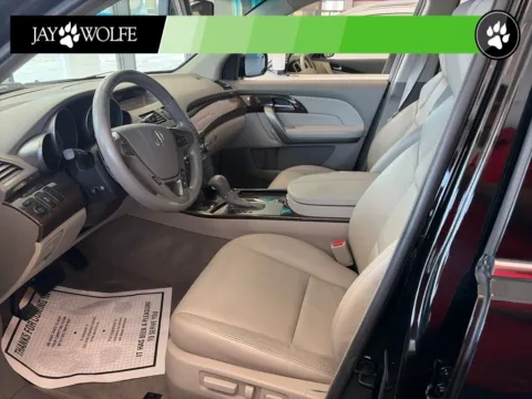 More photos of 2013 Acura MDX 3.7L at Jay Wolfe Auto Outlet, MO