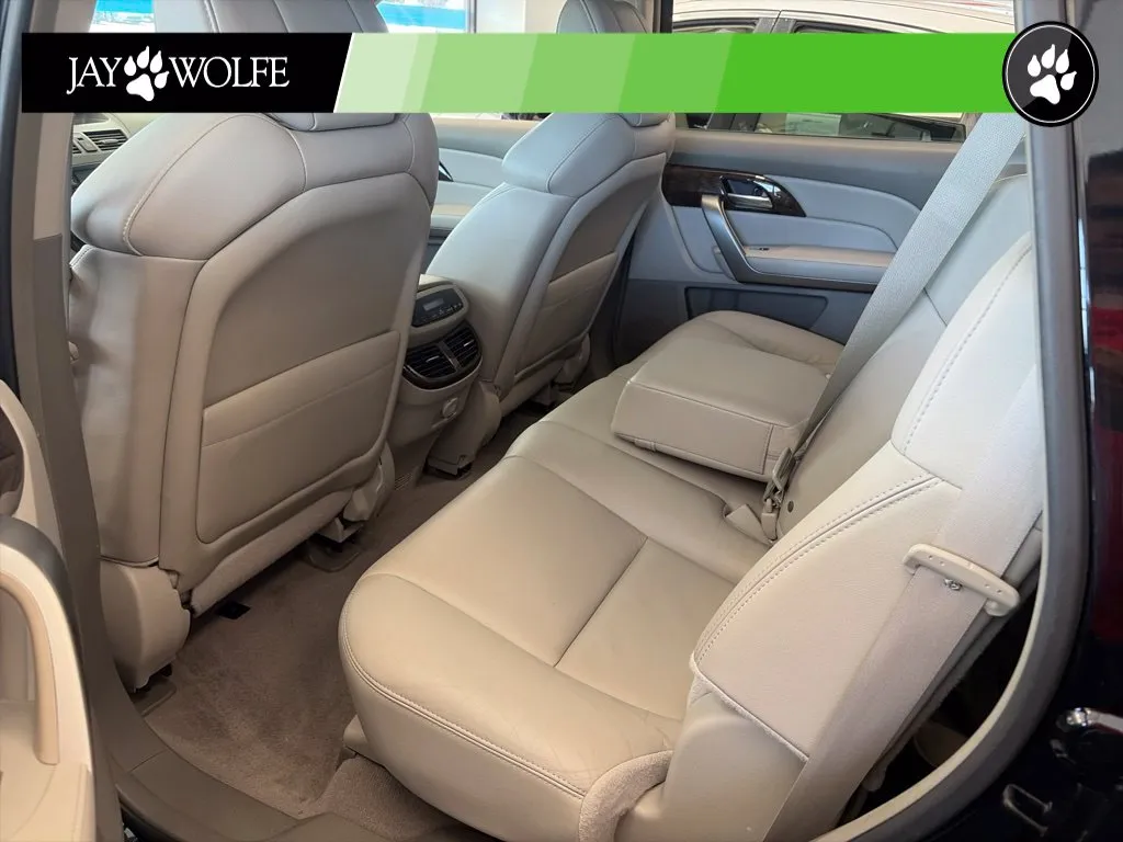 Acura MDX photo 7