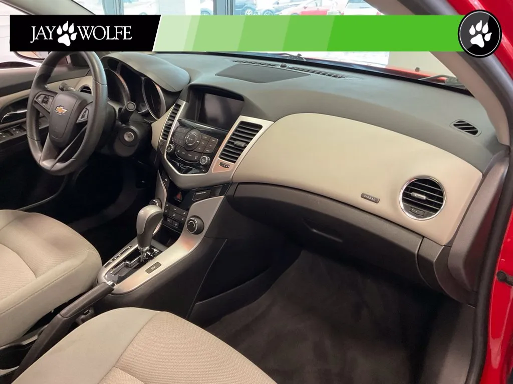 Chevrolet Cruze photo 17