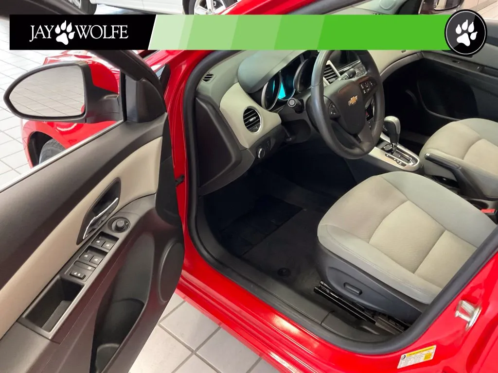 Chevrolet Cruze photo 9