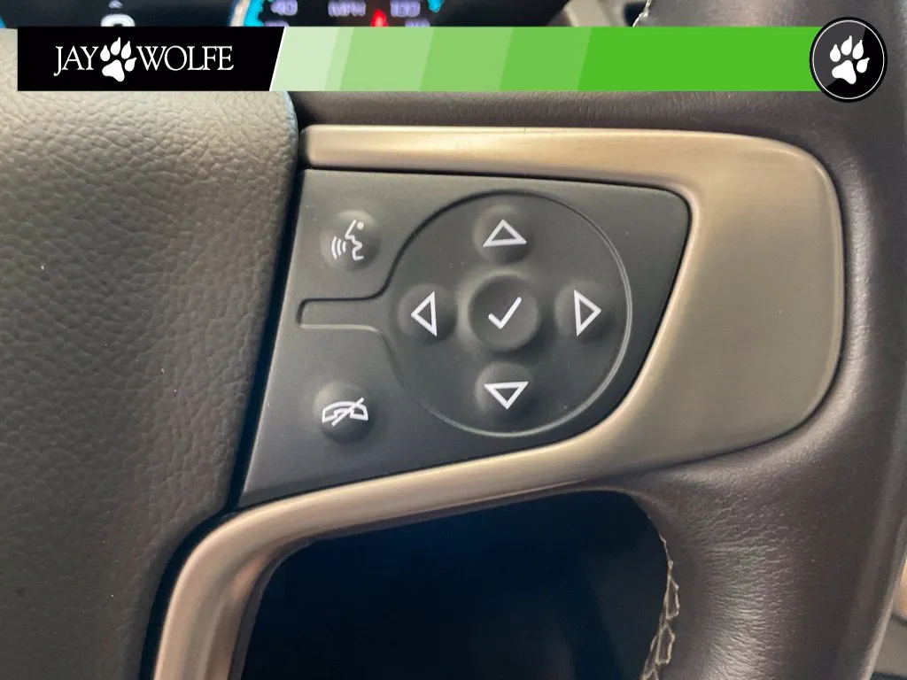 GMC Yukon photo 13