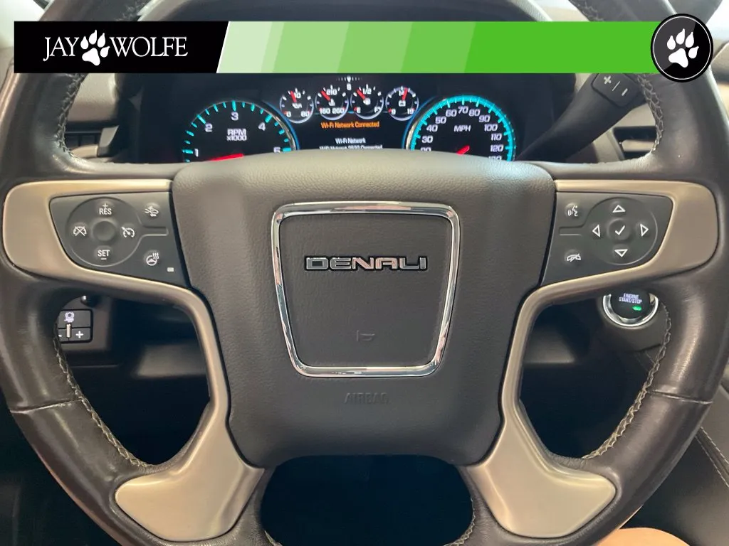 GMC Yukon photo 11