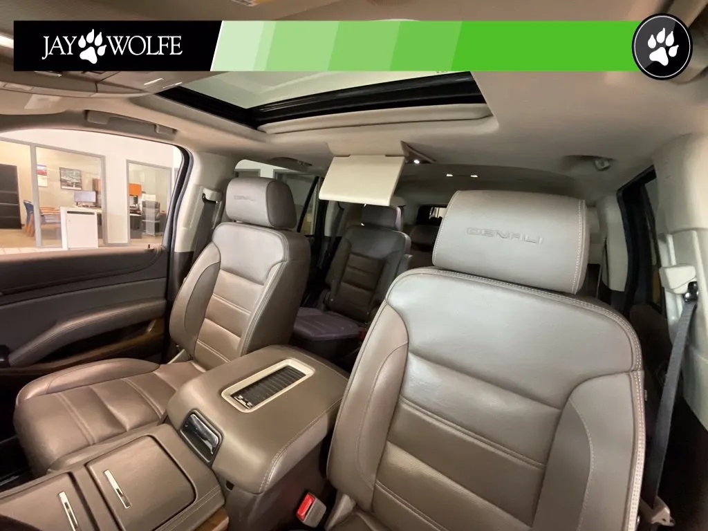 GMC Yukon photo 10