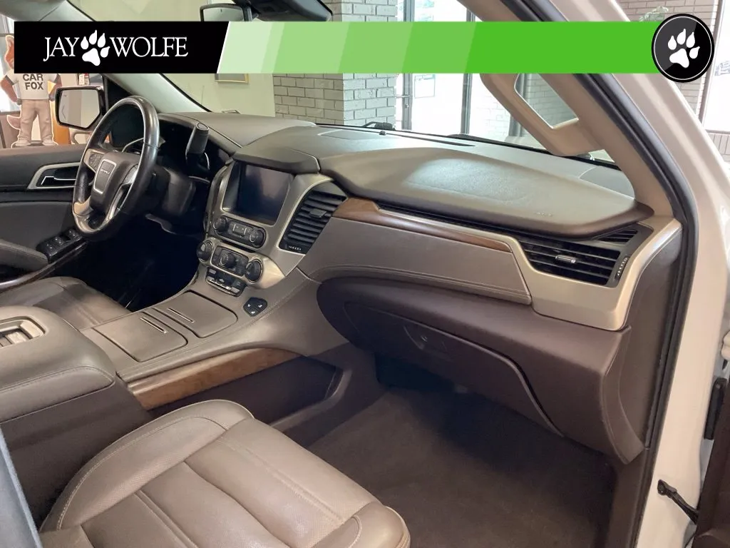 GMC Yukon photo 19