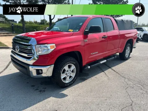 Red 2016 Toyota Tundra SR5 for sale in Kansas City, MO