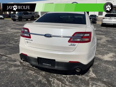 More photos of 2013 Ford Taurus SEL at Jay Wolfe Auto Outlet, MO