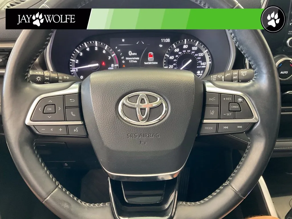 Toyota Highlander photo 11