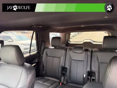 More photos of 2021 Ford Expedition XL at Jay Wolfe Auto Outlet, MO