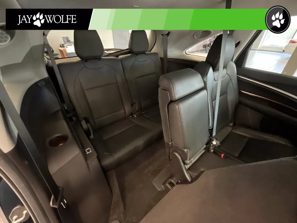 Acura MDX photo 22