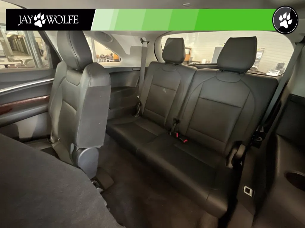 Acura MDX photo 24