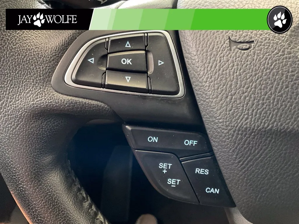 Ford Escape photo 12
