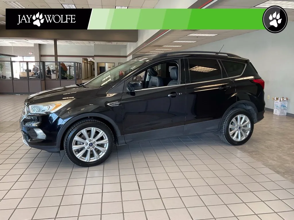 Ford Escape photo 3