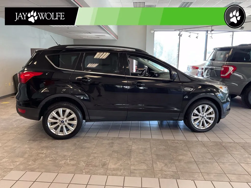 Ford Escape photo 6