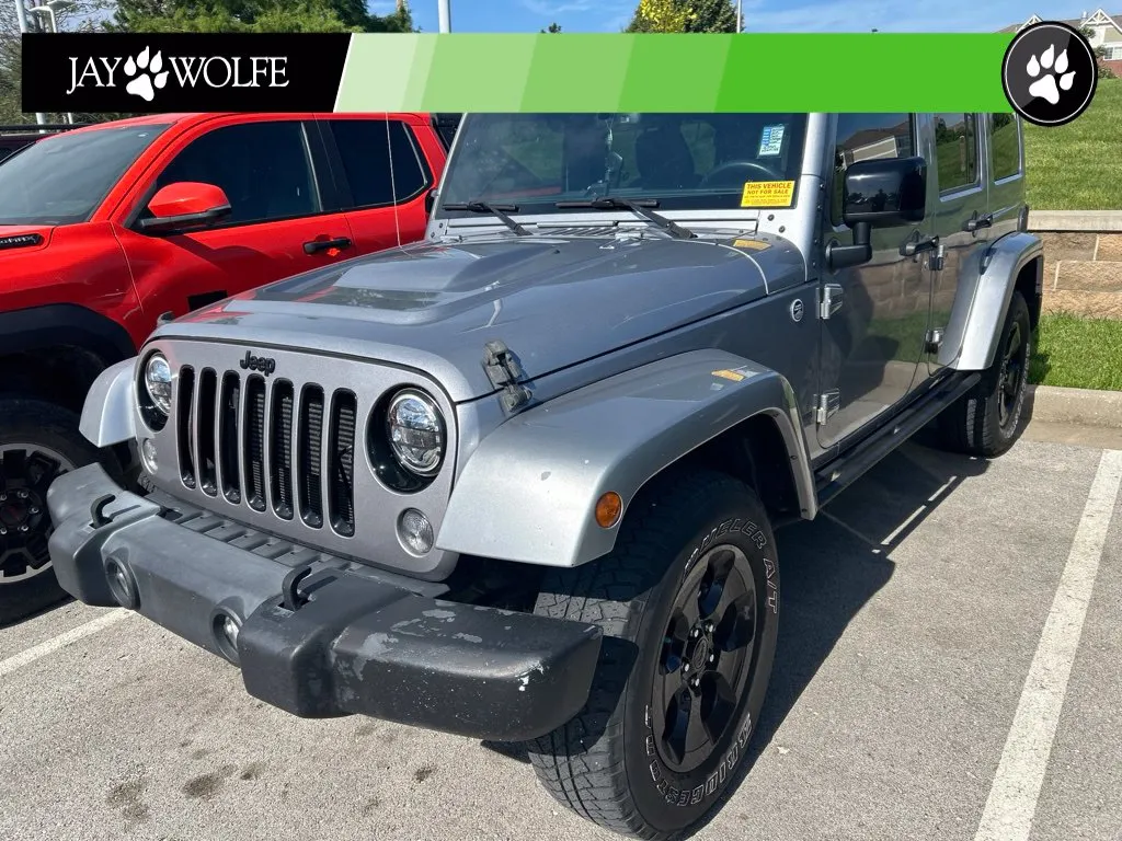 Silver 2015 Jeep Wrangler Unlimited Sahara for sale in Kansas City, MO