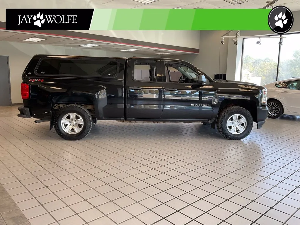 Chevrolet Silverado photo 7