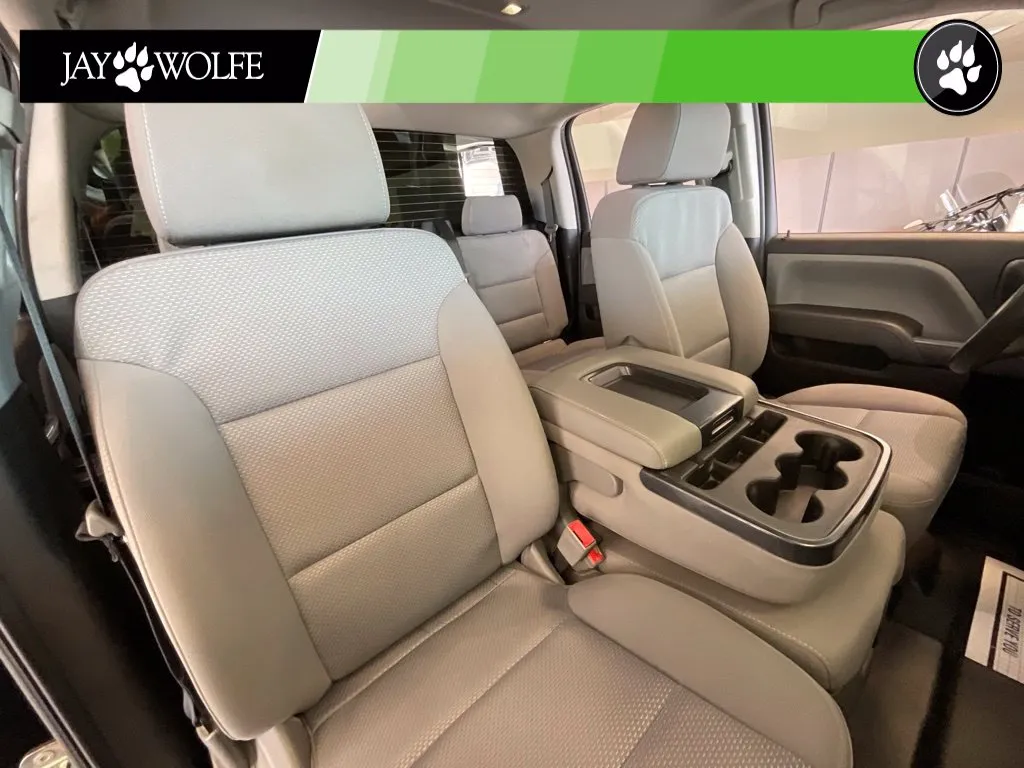 Chevrolet Silverado photo 20