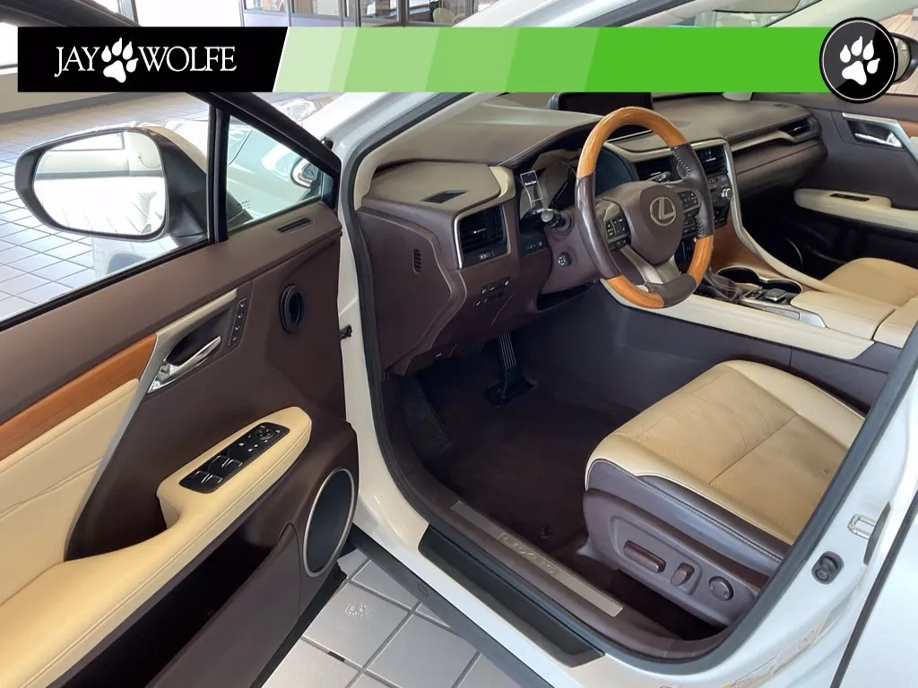 Lexus RX photo 9