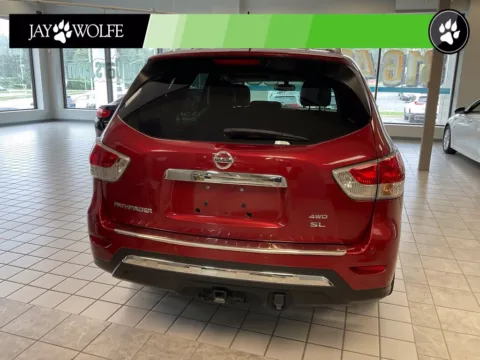 More photos of 2014 Nissan Pathfinder SL at Jay Wolfe Auto Outlet, MO