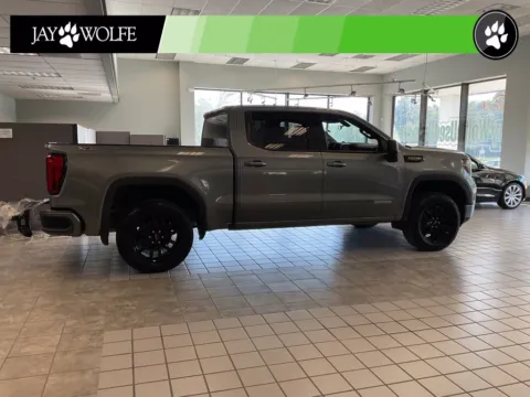 More photos of 2020 GMC Sierra 1500 Elevation at Jay Wolfe Auto Outlet, MO