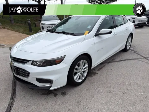 White 2017 Chevrolet Malibu LT for sale in Kansas City, MO