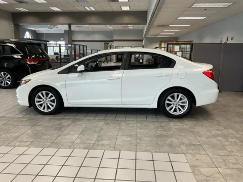 More photos of 2012 Honda Civic EX-L at Jay Wolfe Auto Outlet, MO