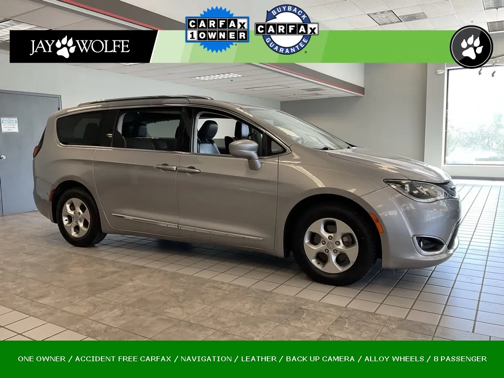 2017 Chrysler Pacifica Touring L Plus for sale in Kansas City, MO