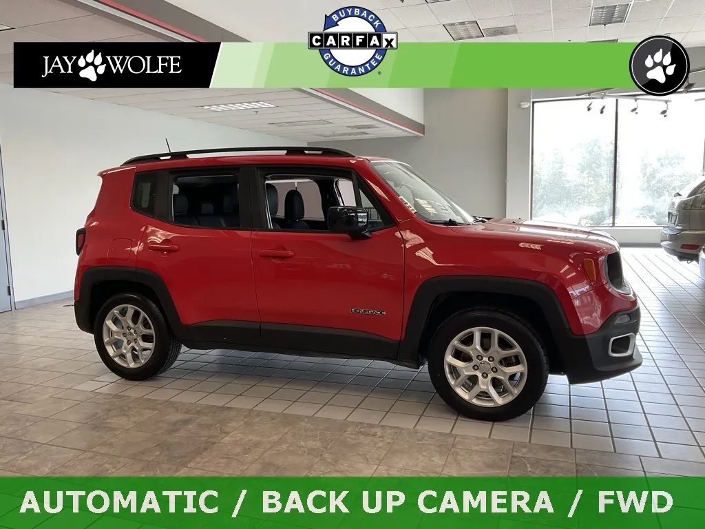 Red 2018 Jeep Renegade Latitude for sale in Kansas City, MO