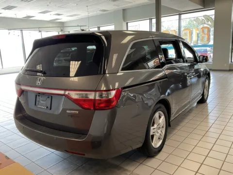 More photos of 2012 Honda Odyssey Touring at Jay Wolfe Auto Outlet, MO