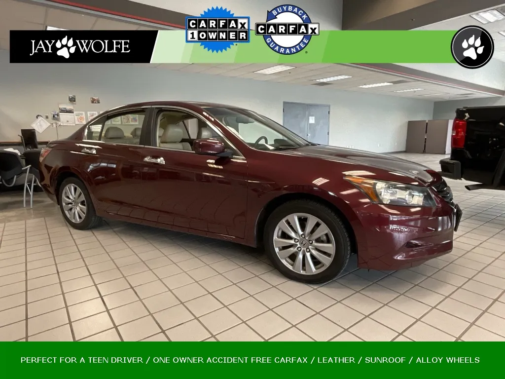 Red 2012 Honda Accord EX-L for sale in Kansas City, MO