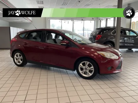 Red 2013 Ford Focus SE for sale in Kansas City, MO
