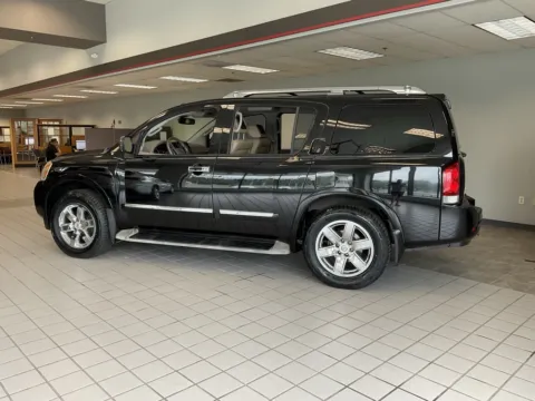 More photos of 2014 Nissan Armada Platinum at Jay Wolfe Auto Outlet, MO